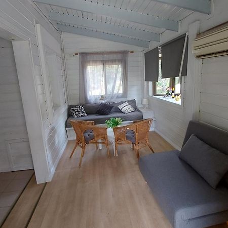 Pundak Guesthouse Мошав-Рамот Экстерьер фото